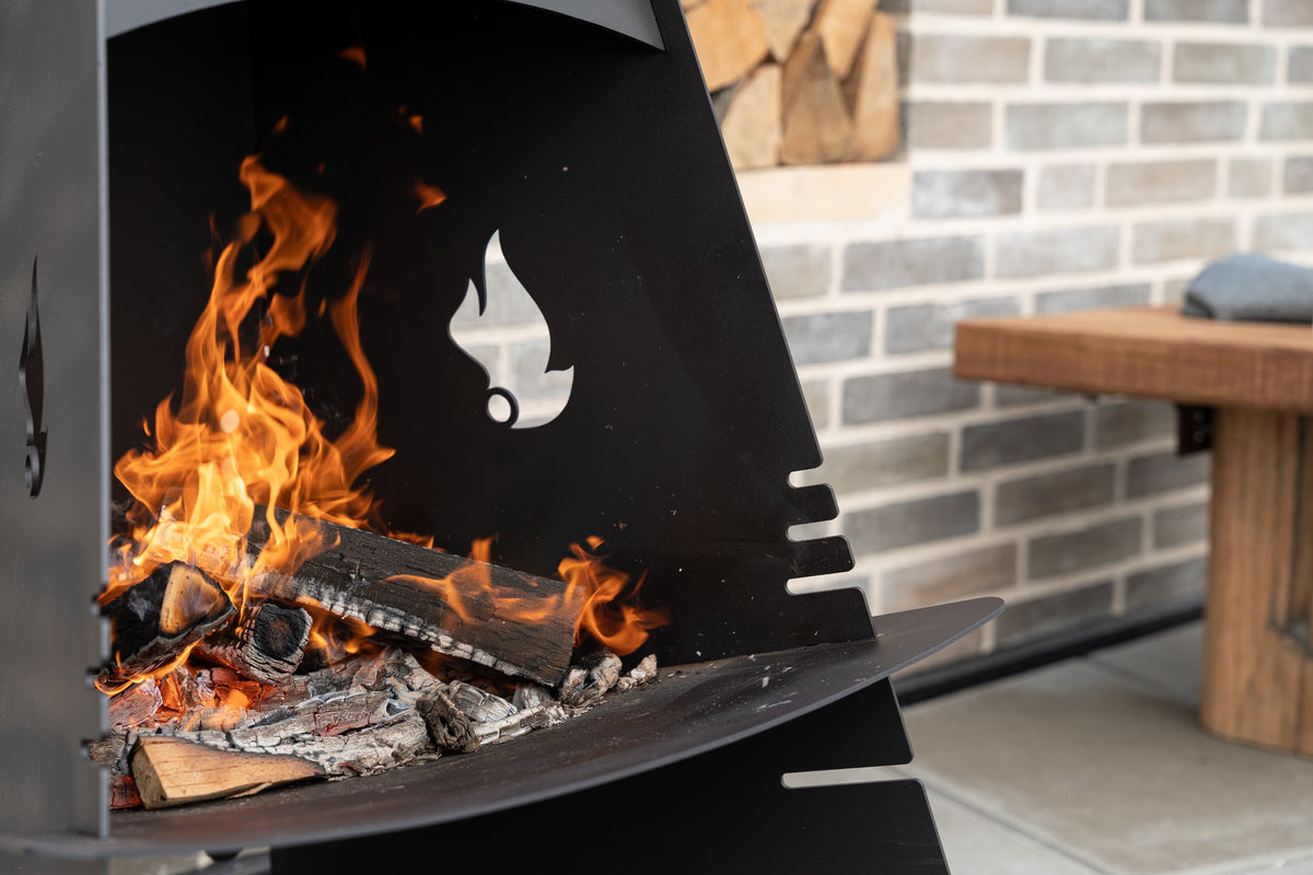 Cheminée d'extérieur Aduro Outdoor Fireplace - Acier noir, détail du foyer